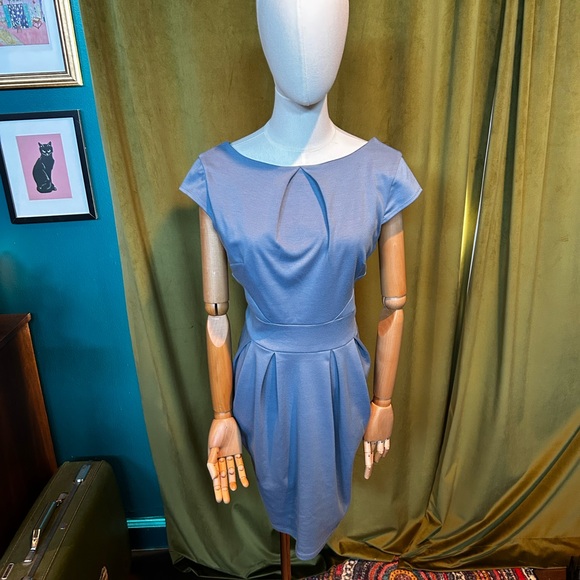Dorothy Perkins Soft Blue Cap Sleeve Pleated Knee Length Sheath Dress Size 8 - Picture 3 of 11
